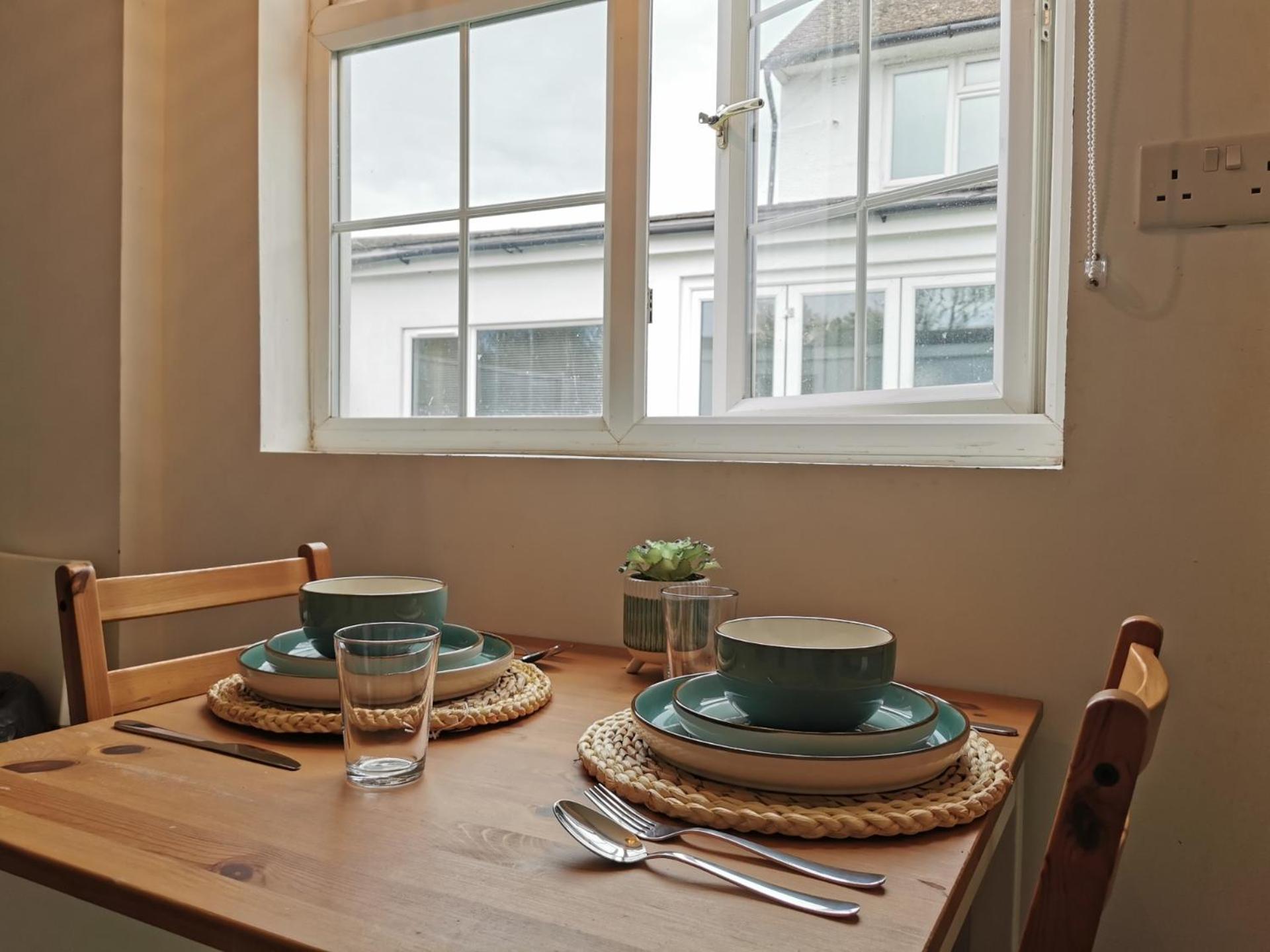 Cosy Studio In Havant! Near A3 And Staunton Country Park Extérieur photo