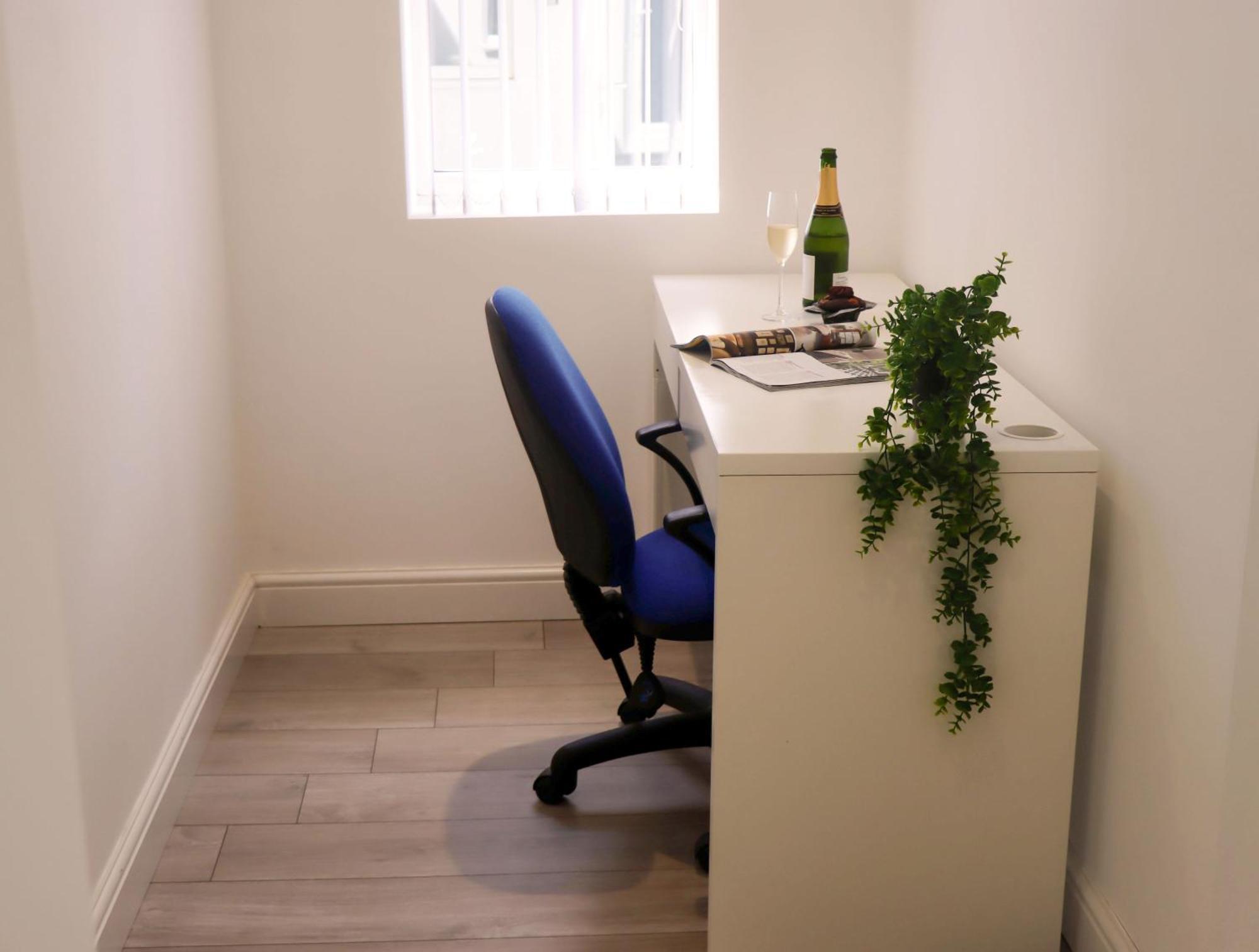 Cosy Studio In Havant! Near A3 And Staunton Country Park Extérieur photo