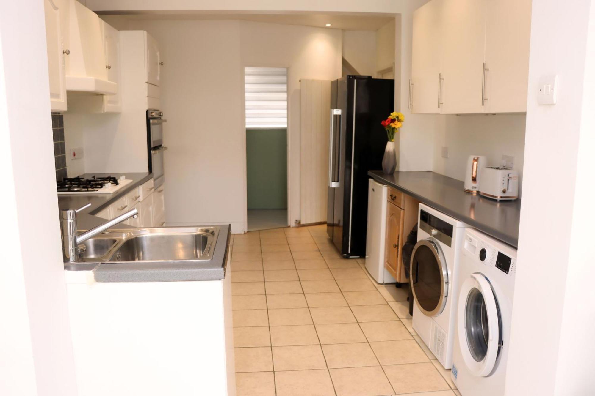 Cosy Studio In Havant! Near A3 And Staunton Country Park Extérieur photo